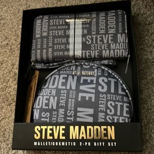 Wallet & cosmetic bag combo